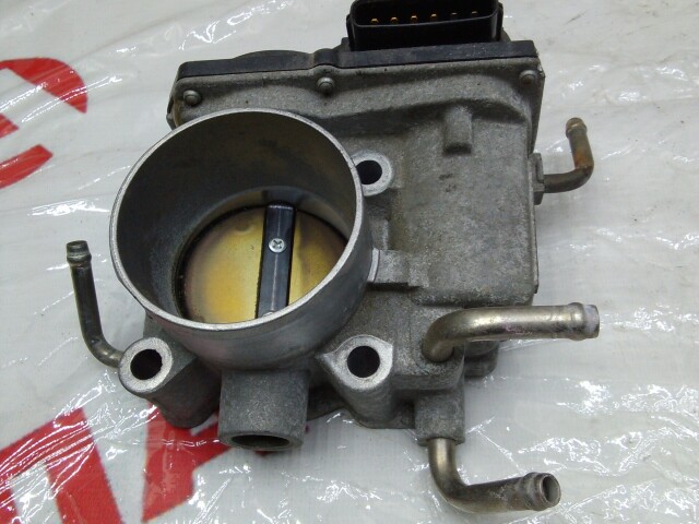 Дроссельная заслонка TOYOTA Camry 2AZ-FE