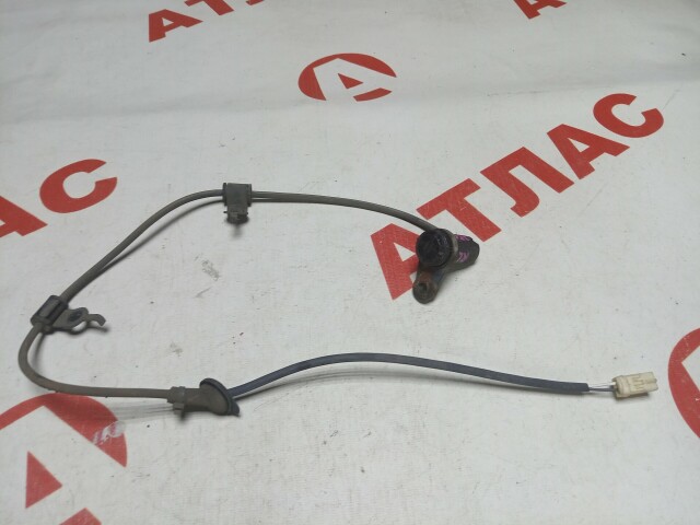 Датчик ABS TOYOTA Ist 