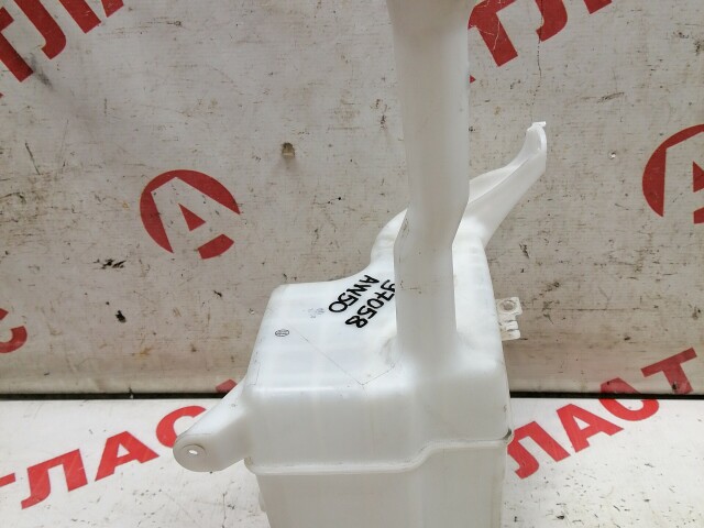 Бачок омывателя TOYOTA Camry 