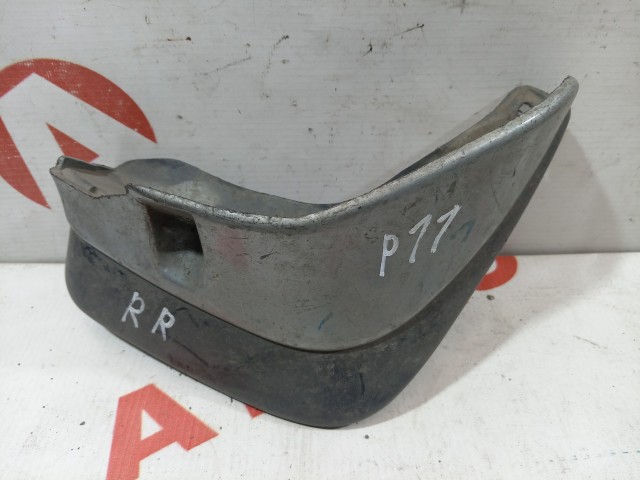 Брызговик NISSAN Primera 