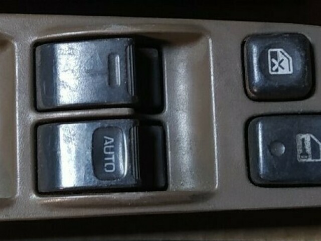 Блок управления стеклоподъемниками TOYOTA Corolla 