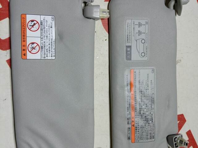 Козырёк TOYOTA Ist 