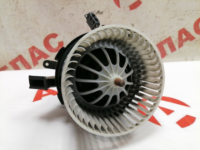 Моторчик печки AUDI A4 