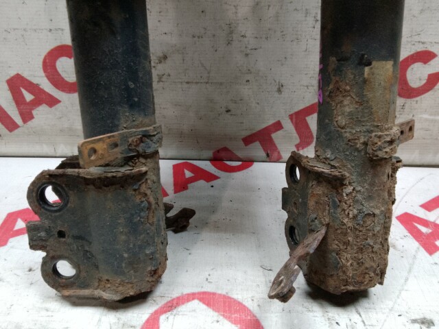 Стойка TOYOTA Corolla Spacio 