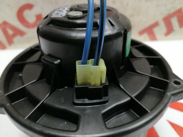 Моторчик печки TOYOTA Avensis 