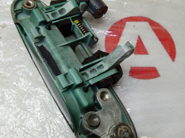 Ручка двери TOYOTA Vitz 