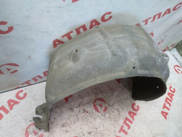 Подкрылок TOYOTA Avensis 