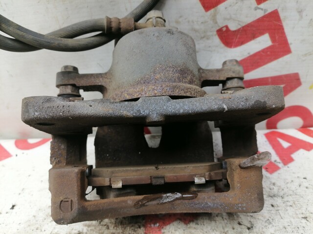 Суппорт TOYOTA Ractis 