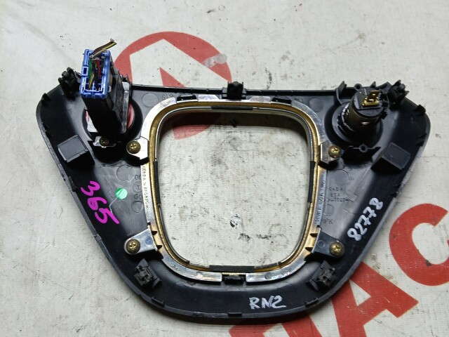 Накладка HONDA Stream 