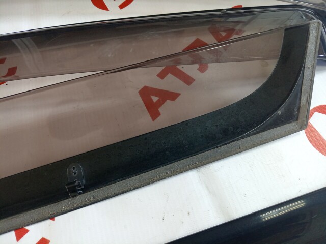 Ветровик SUZUKI Escudo 