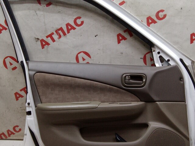 Дверь NISSAN Sunny 