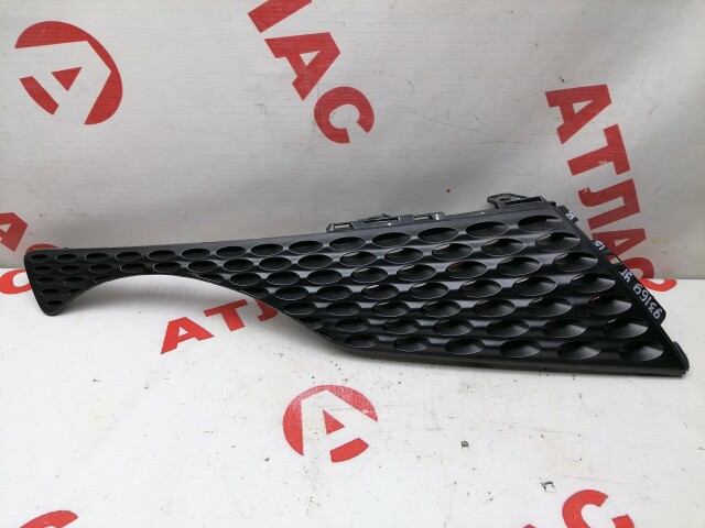 Решетка радиатора NISSAN Juke 