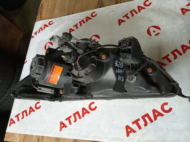 Фара MITSUBISHI RVR 