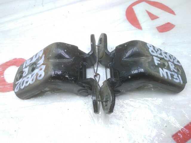 Кронштейны двери NISSAN X-Trail 