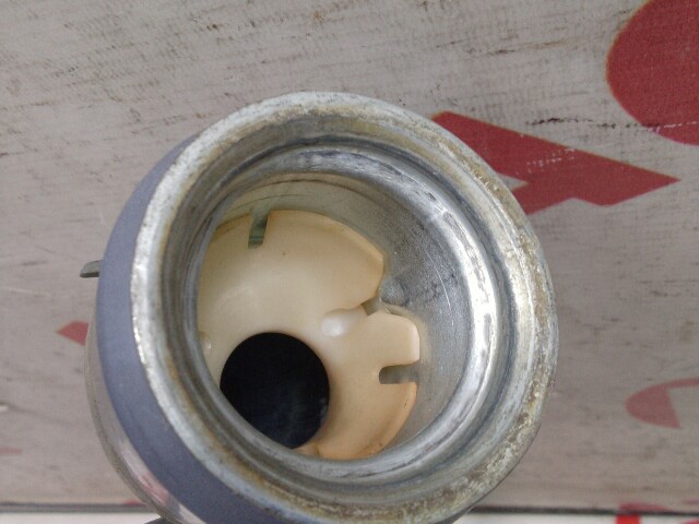 Горловина бензобака TOYOTA Ist 