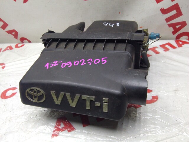 Корпус воздушного фильтра TOYOTA Vitz 1SZ-FE