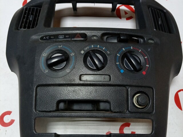 Блок управления печкой и кондиционером TOYOTA Probox 