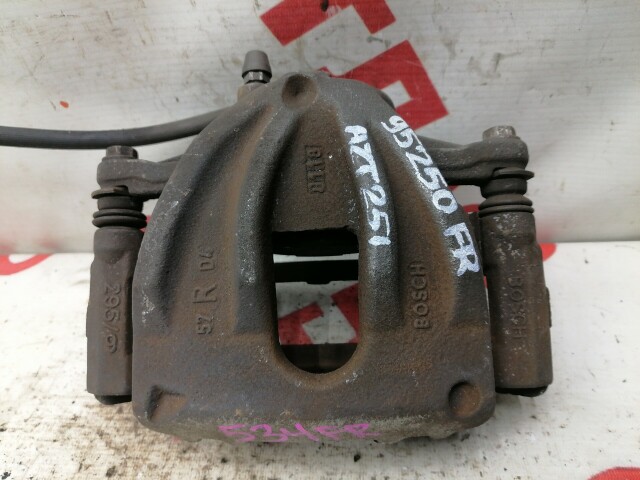 Суппорт TOYOTA Avensis 