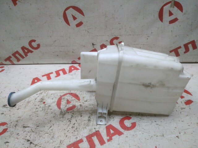 Бачок омывателя TOYOTA Avensis 