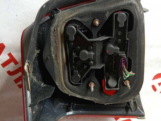 Стоп TOYOTA Avensis 