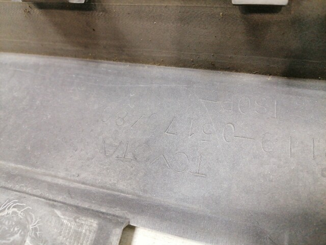 Бампер передний TOYOTA Avensis 