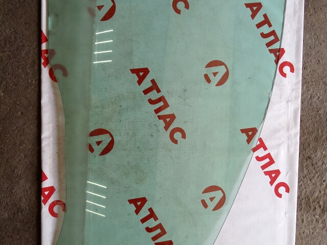 Стекло FORD Focus II 