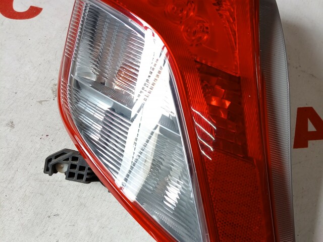 Стоп TOYOTA Vitz 
