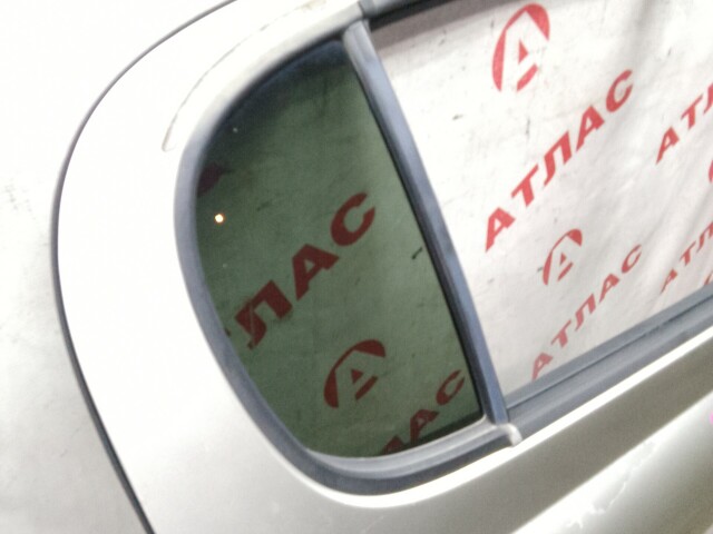 Дверь TOYOTA Vitz 