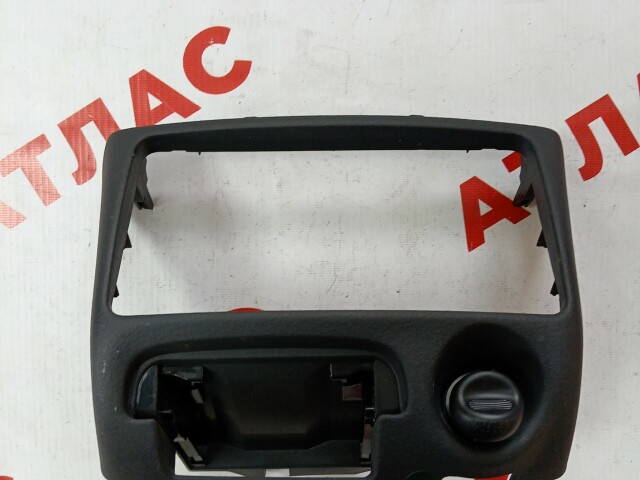 Рамка магнитолы TOYOTA Vitz 