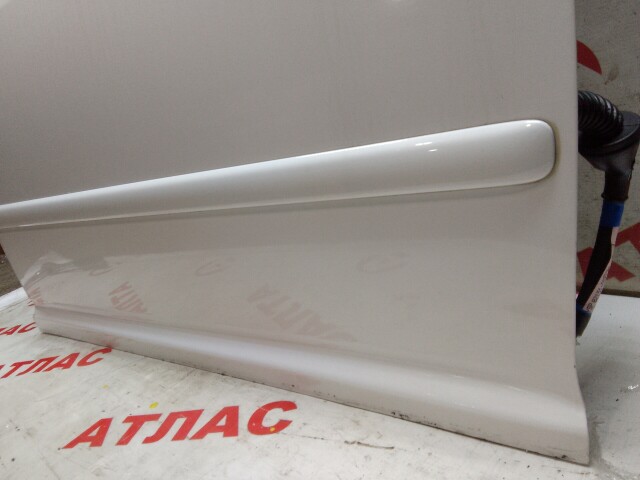 Дверь TOYOTA Avensis 