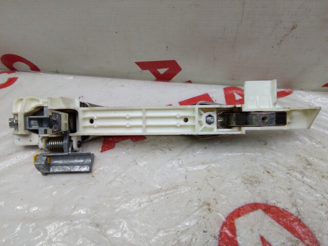 Ручка двери HONDA Jade 