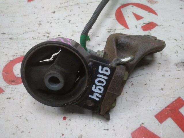 Подушка ДВС TOYOTA Vitz 1SZ-FE