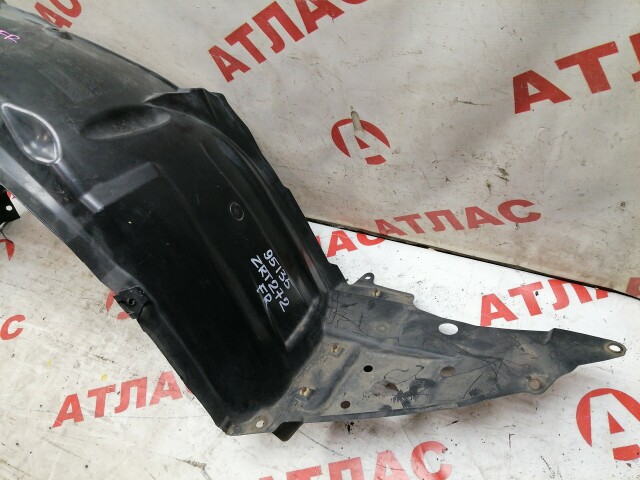 Подкрылок TOYOTA Avensis 