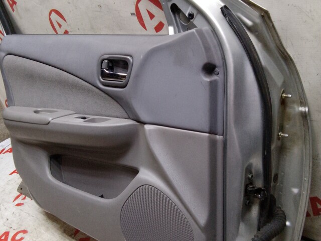 Дверь NISSAN Sunny 