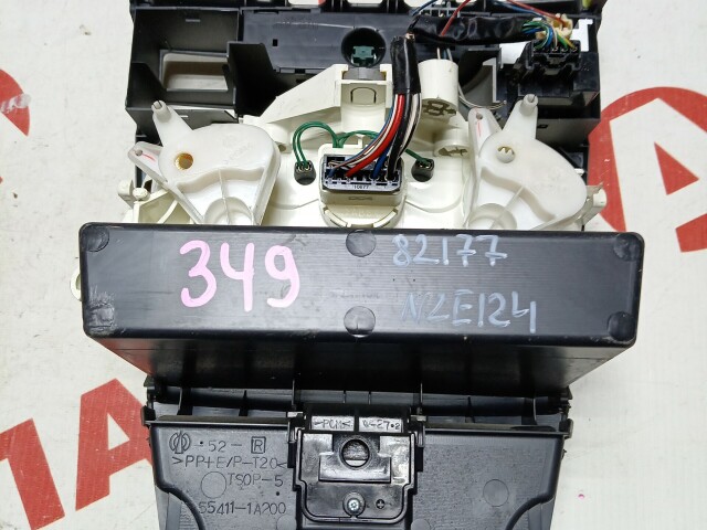 Блок управления печкой и кондиционером TOYOTA Corolla 