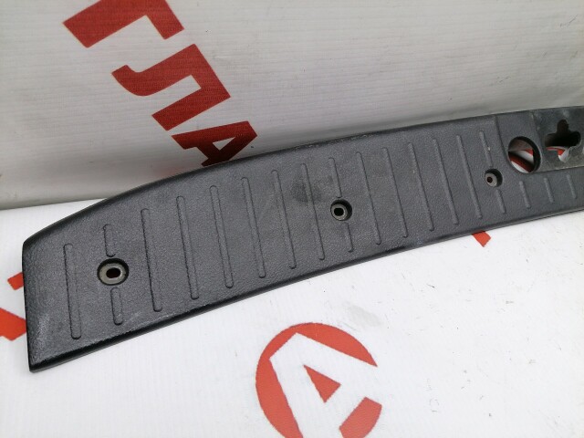 Накладка замка багажника TOYOTA Probox 