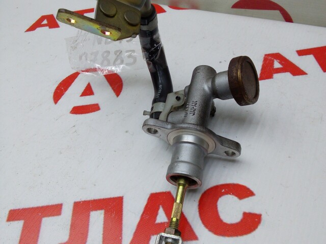 Главный цилиндр сцепления NISSAN Sunny 