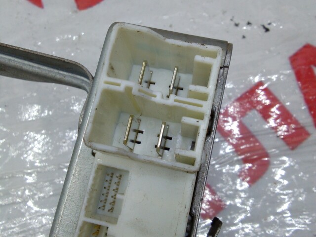 Блок управления рулевой рейкой TOYOTA Avensis 