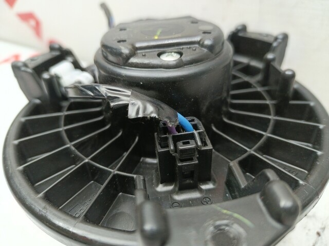 Моторчик печки TOYOTA Vitz 