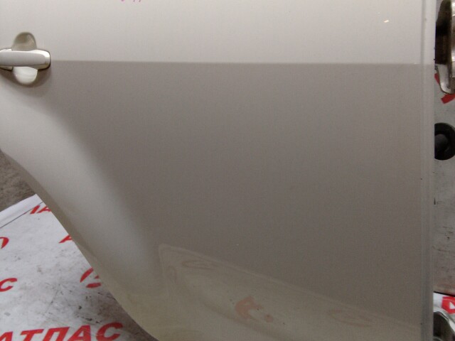 Дверь TOYOTA Ist 