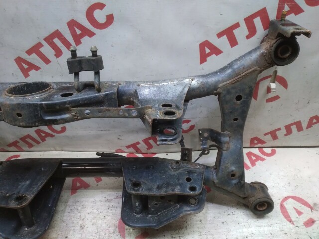 Балка задняя NISSAN X-Trail 