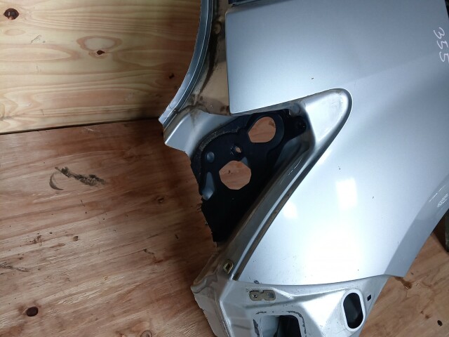 Крыло заднее TOYOTA Ist 