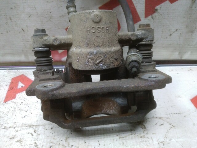 Суппорт TOYOTA Avensis 