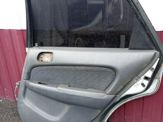 Дверь TOYOTA Sprinter 