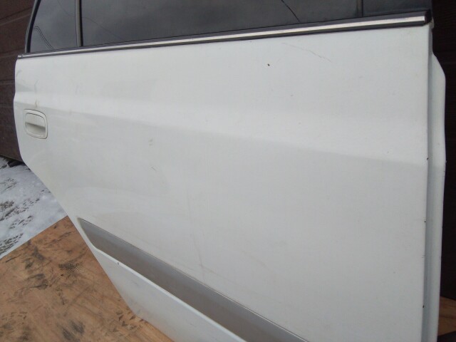 Дверь TOYOTA Corona Premio 