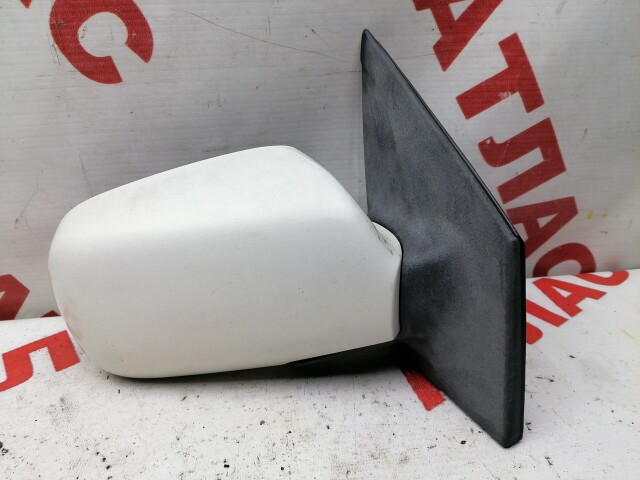 Зеркало TOYOTA Ist 