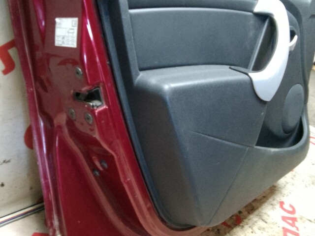 Дверь RENAULT Sandero Stepway 