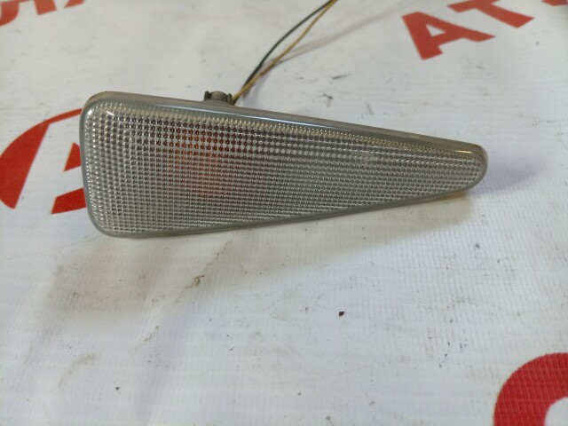 Повторитель в крыло RENAULT Sandero Stepway 