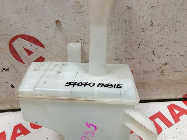 Бачок омывателя NISSAN Sunny 