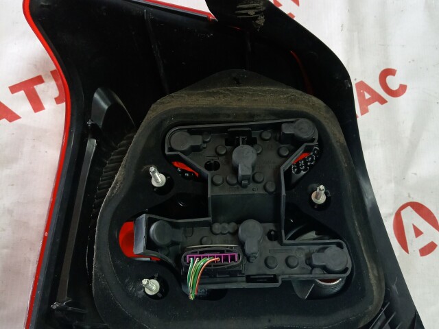 Стоп TOYOTA Avensis 